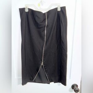 Chic Black Midi Skirt with Zipper Detail